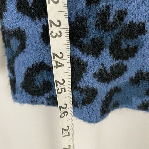 Jamison Blue Leopard Print Sweater Pullover - Picture 9 of 13